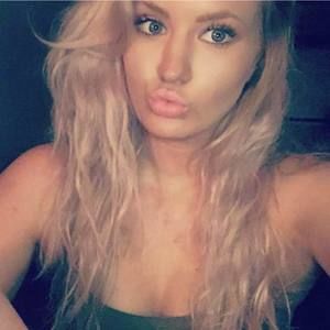 Meet your Posher, Paige